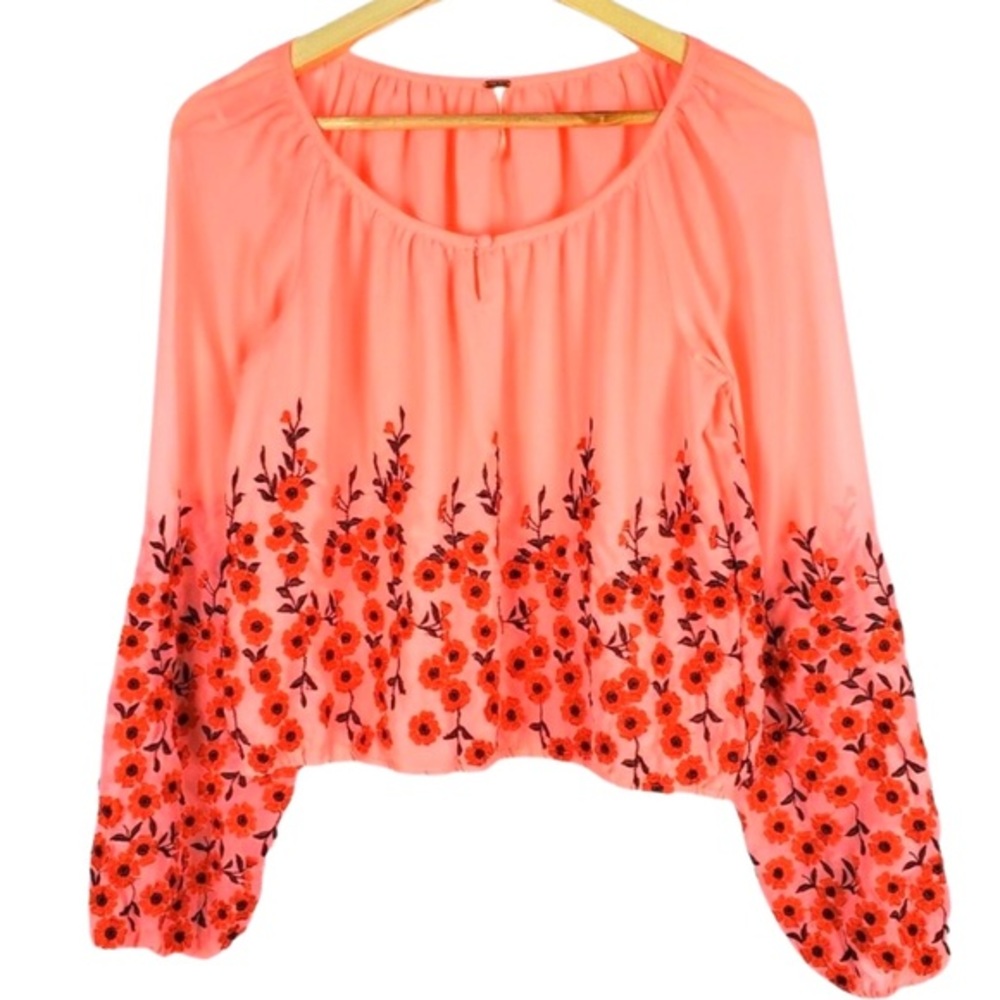 Free People Coral cropped Embroidered
Floral Blouse